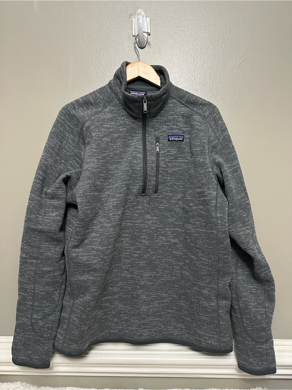 Men’s Patagonia gray quarter zip pullover jacket Sz L